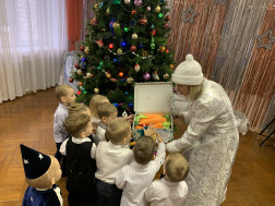 Наш первый Новогодний утренник.